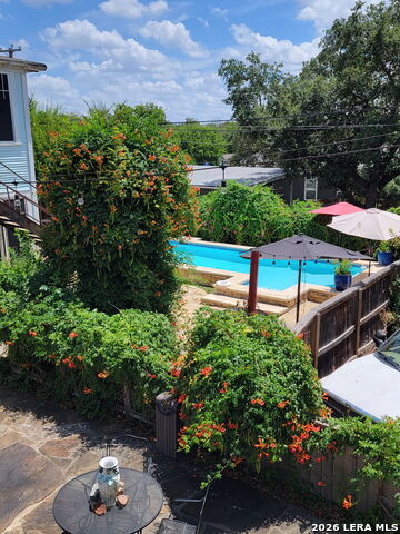 Image 51 of 57 For 3221 Flores N