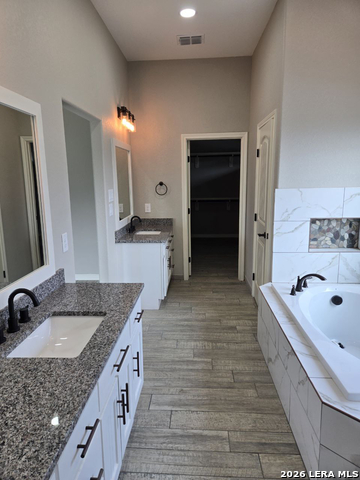 Image 12 of 12 For 109 W Magnolia Cir