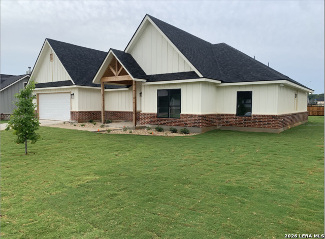 Image 2 of 12 For 109 W Magnolia Cir