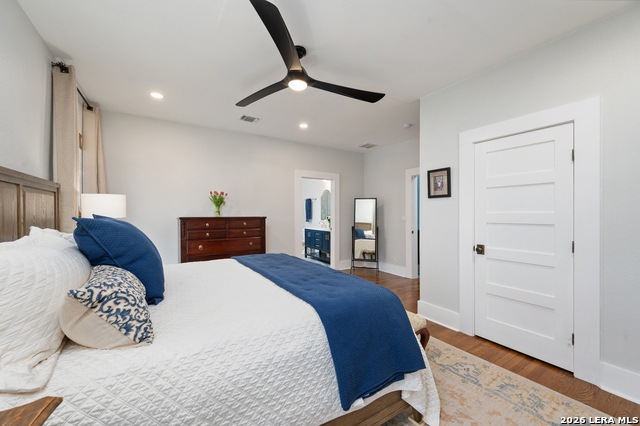 Image 11 of 22 For 347 Craig E