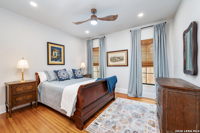 Image 13 of 22 For 347 Craig E