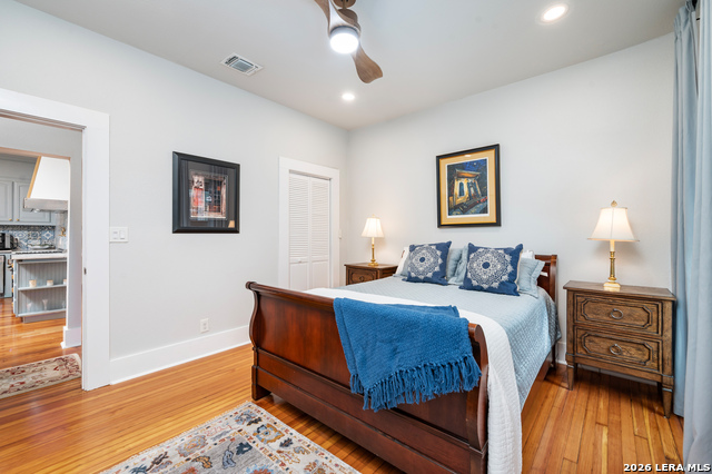 Image 14 of 22 For 347 Craig E