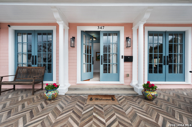 Image 3 of 22 For 347 Craig E