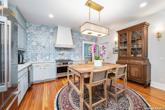 Image 6 of 22 For 347 Craig E