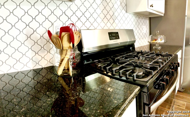 Image 4 of 13 For 6027 Stillwater