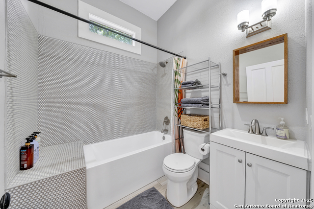 Image 11 of 12 For 210 Sadie  