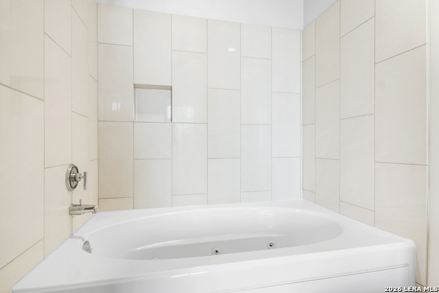 Image 19 of 24 For 610 Market E 2606