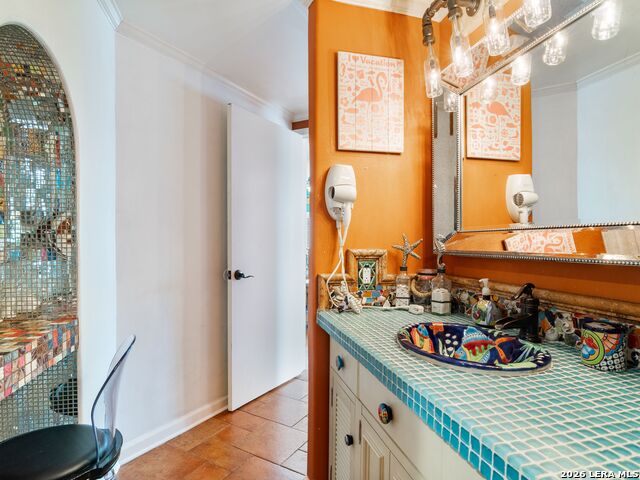 Image 17 of 31 For 401 Lincoln St W A208