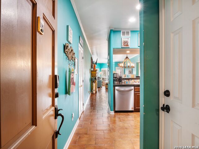 Image 2 of 31 For 401 Lincoln St W A208