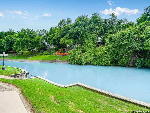 Image 27 of 31 For 401 Lincoln St W A208