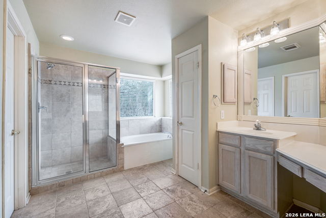 Image 20 of 26 For 13431 Voelcker Ranch