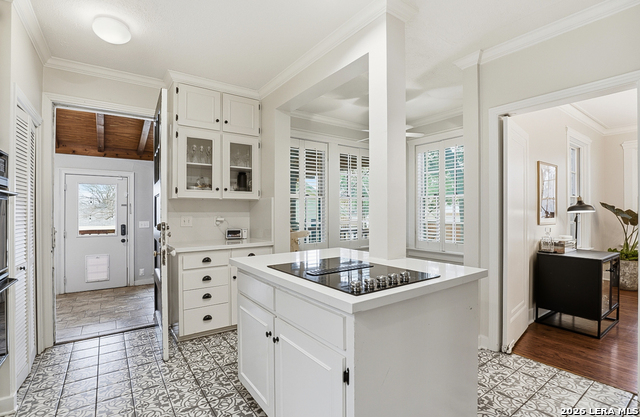 Image 21 of 39 For 303 Rosewood W