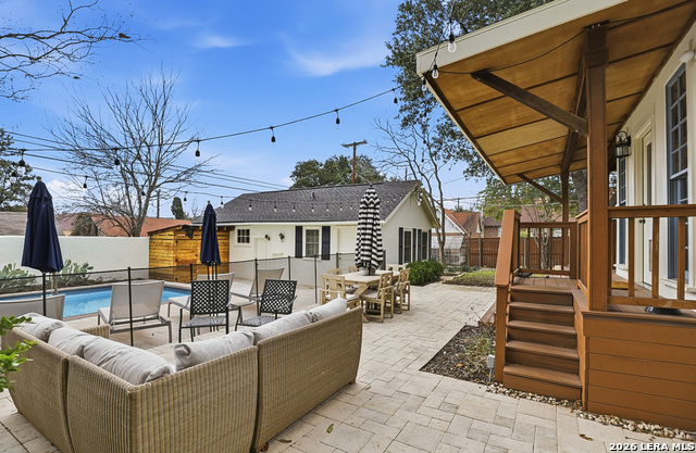 Image 36 of 39 For 303 Rosewood W