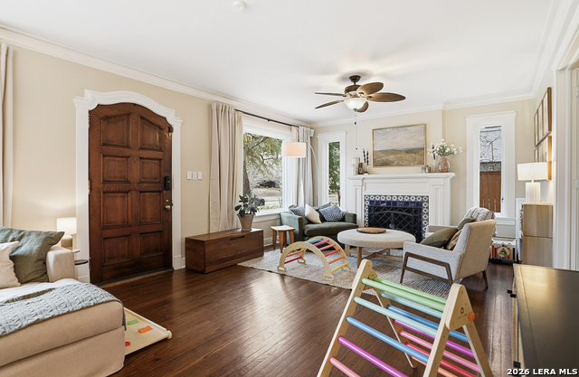 Image 6 of 39 For 303 Rosewood W