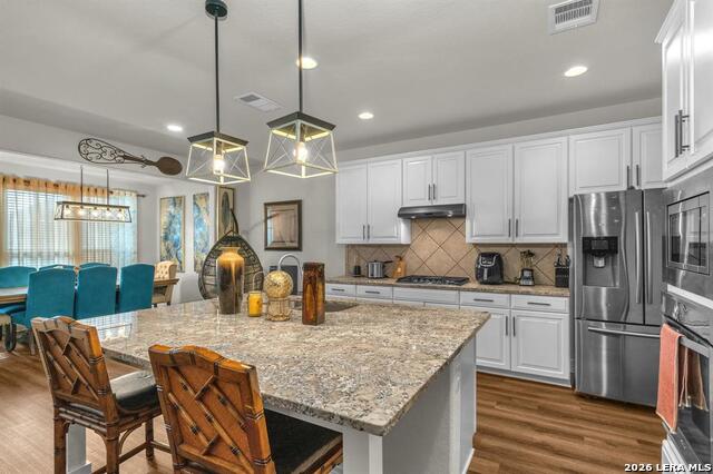 Image 13 of 42 For 8926 Highland Star