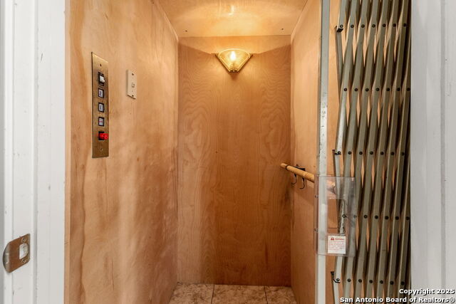 Image 28 of 45 For 1434 Whispering Water