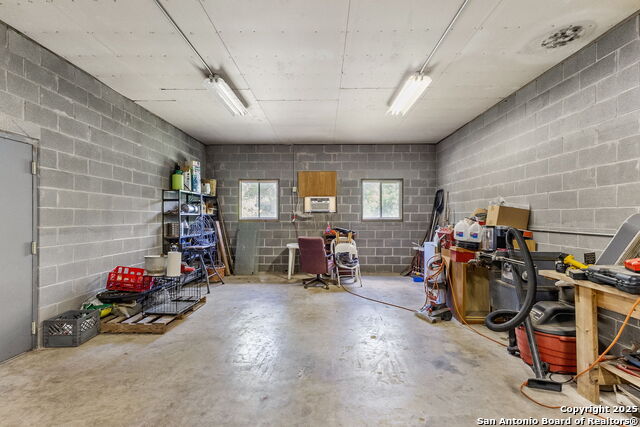 Image 37 of 45 For 1434 Whispering Water