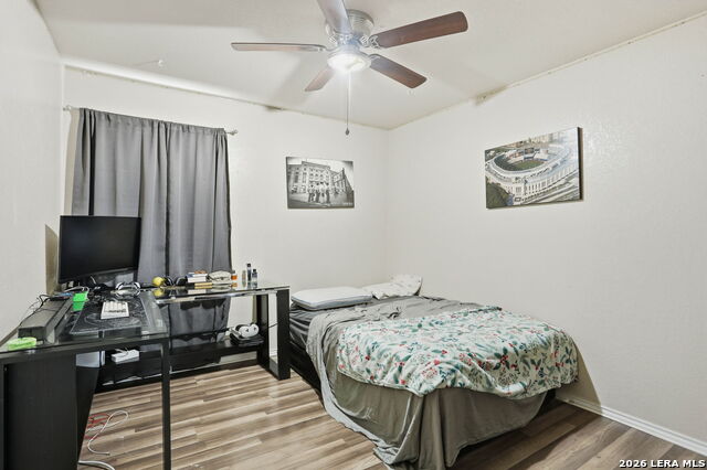 Image 15 of 25 For 5018 Green Post