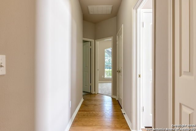 Image 16 of 47 For 6811 Lendell St