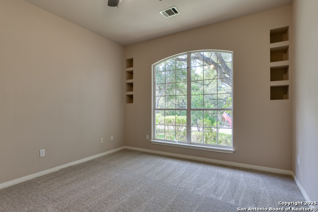 Image 17 of 47 For 6811 Lendell St