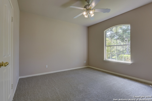 Image 19 of 47 For 6811 Lendell St