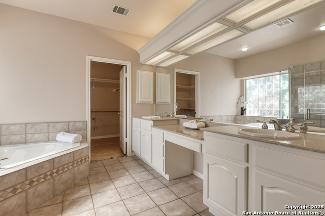 Image 36 of 47 For 6811 Lendell St