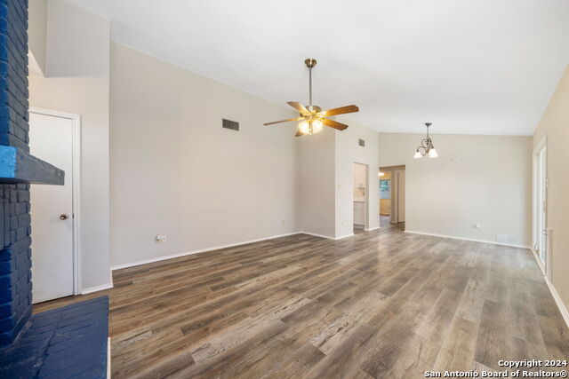 Image 10 of 25 For 12106 Ridge Ct