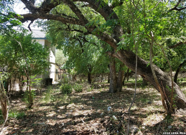 Image 2 of 3 For 1906 Pipestone Dr