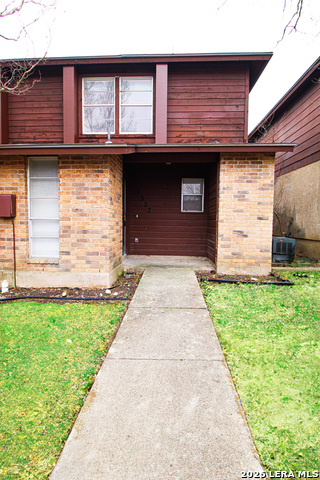 Image 2 of 33 For 1327 Julienne