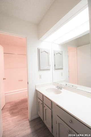 Image 24 of 33 For 1327 Julienne