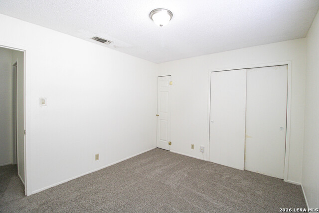 Image 28 of 33 For 1327 Julienne