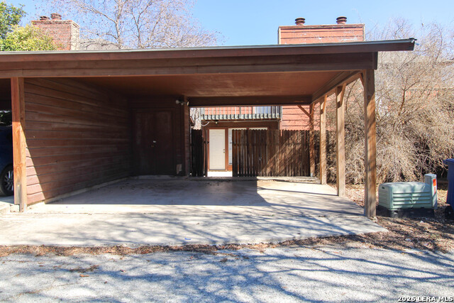 Image 33 of 33 For 1327 Julienne