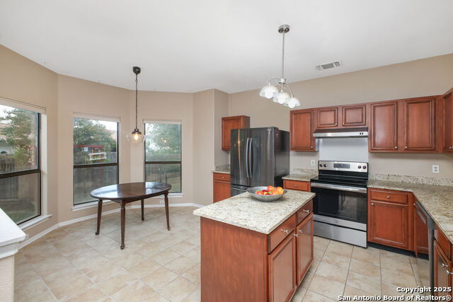 Image 7 of 27 For 4611 Aspen View