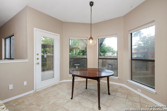 Image 8 of 27 For 4611 Aspen View