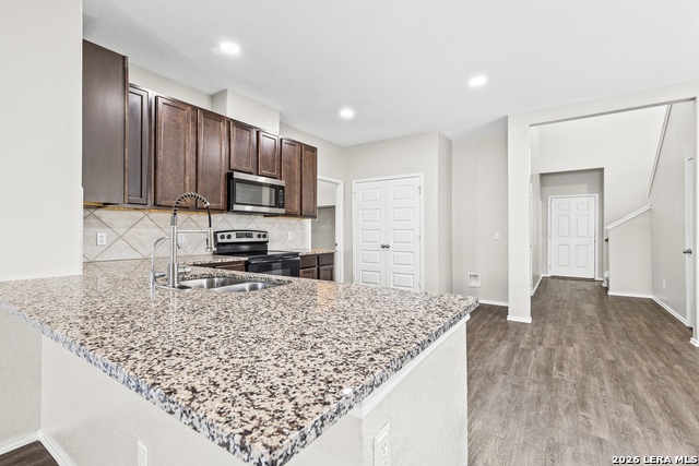 Image 7 of 34 For 9419 Trap Rock