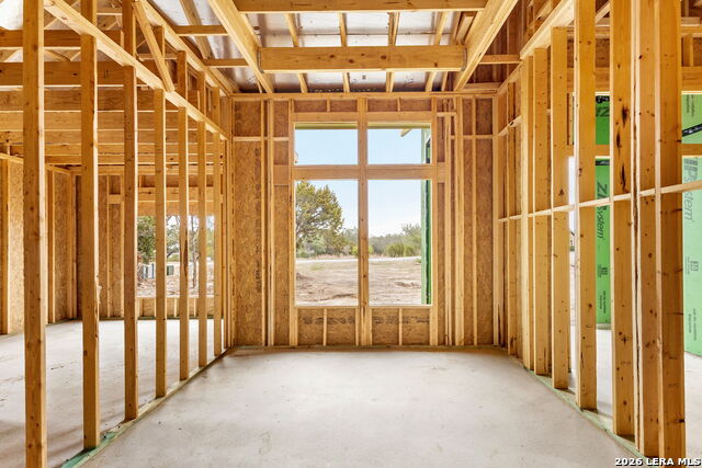 Image 13 of 26 For 611 Parkview Pl