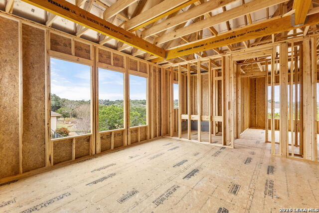 Image 16 of 26 For 611 Parkview Pl