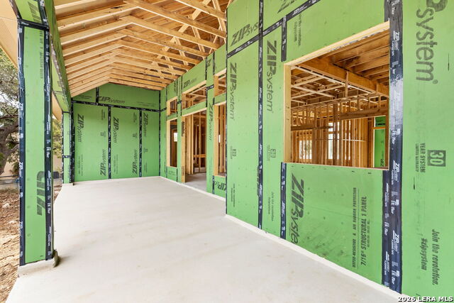 Image 23 of 26 For 611 Parkview Pl