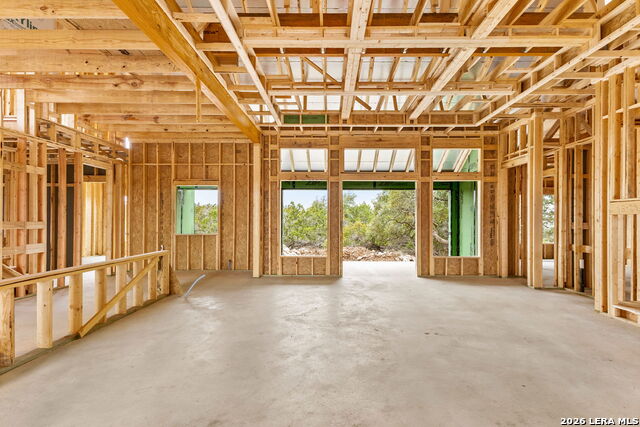 Image 3 of 26 For 611 Parkview Pl