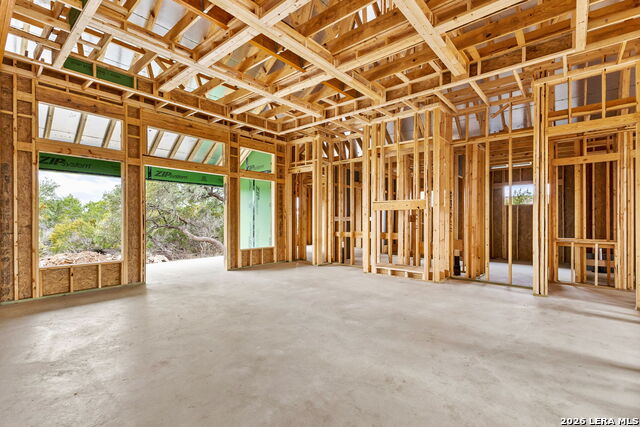 Image 5 of 26 For 611 Parkview Pl