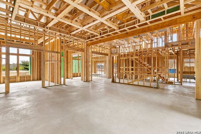 Image 8 of 26 For 611 Parkview Pl