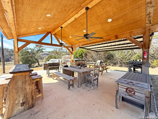 Listing photo id 5 for 196 B Rock Bottom Rd