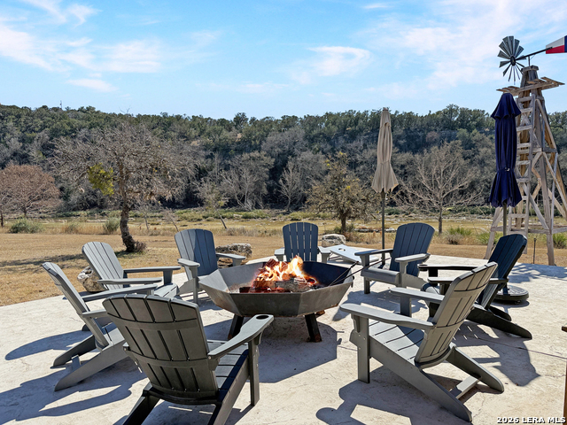 Listing photo id 4 for 196 B Rock Bottom Rd