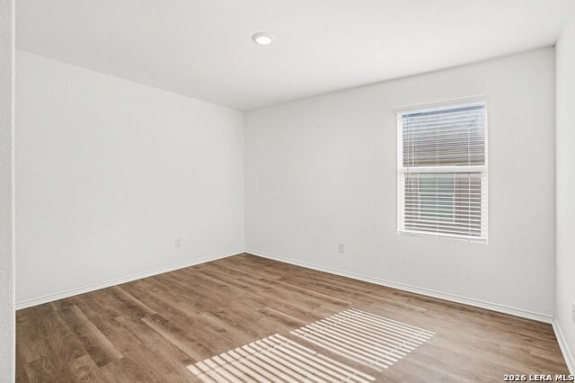 Image 15 of 17 For 5439 Elm Valley