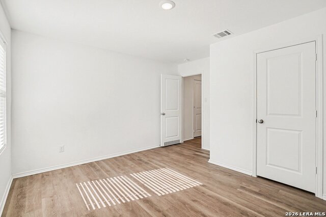 Image 16 of 17 For 5439 Elm Valley