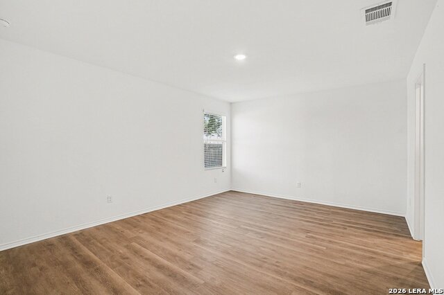 Image 4 of 17 For 5439 Elm Valley