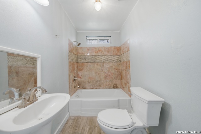 Image 14 of 24 For 1521 B Street