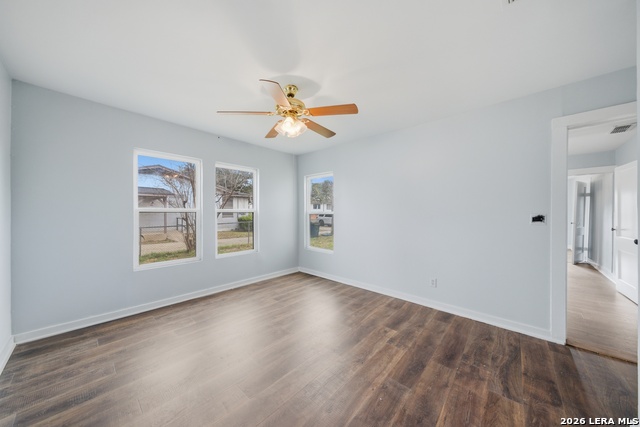 Image 16 of 24 For 1521 B Street