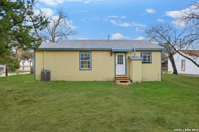 Image 23 of 24 For 1521 B Street