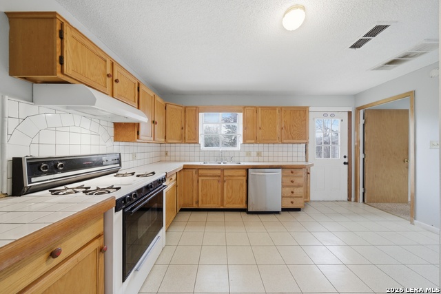 Image 8 of 24 For 1521 B Street